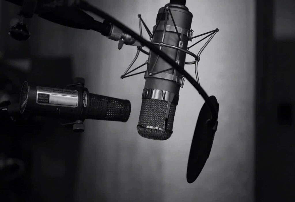 PODCASTS
